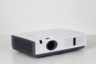 EIKI LC-XNS2600 3000 LUMEN XGA LCD Projector